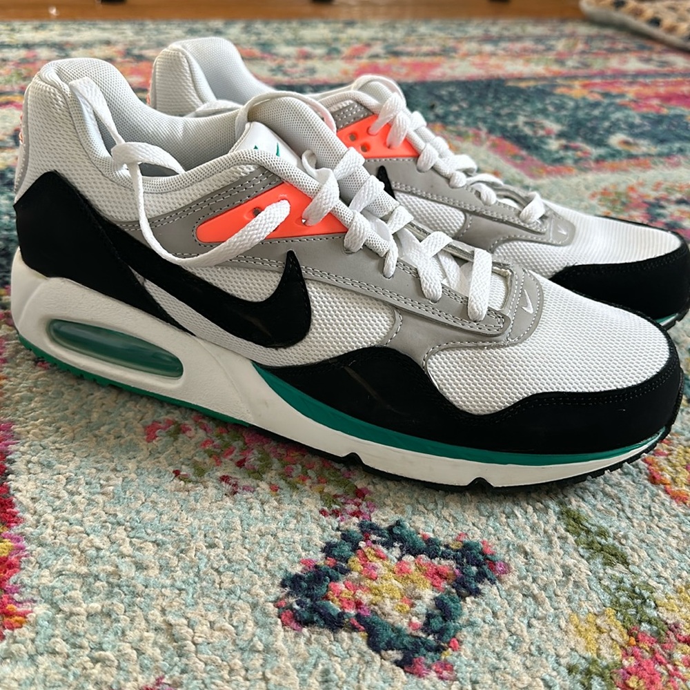 Nike air black teal white sneaker